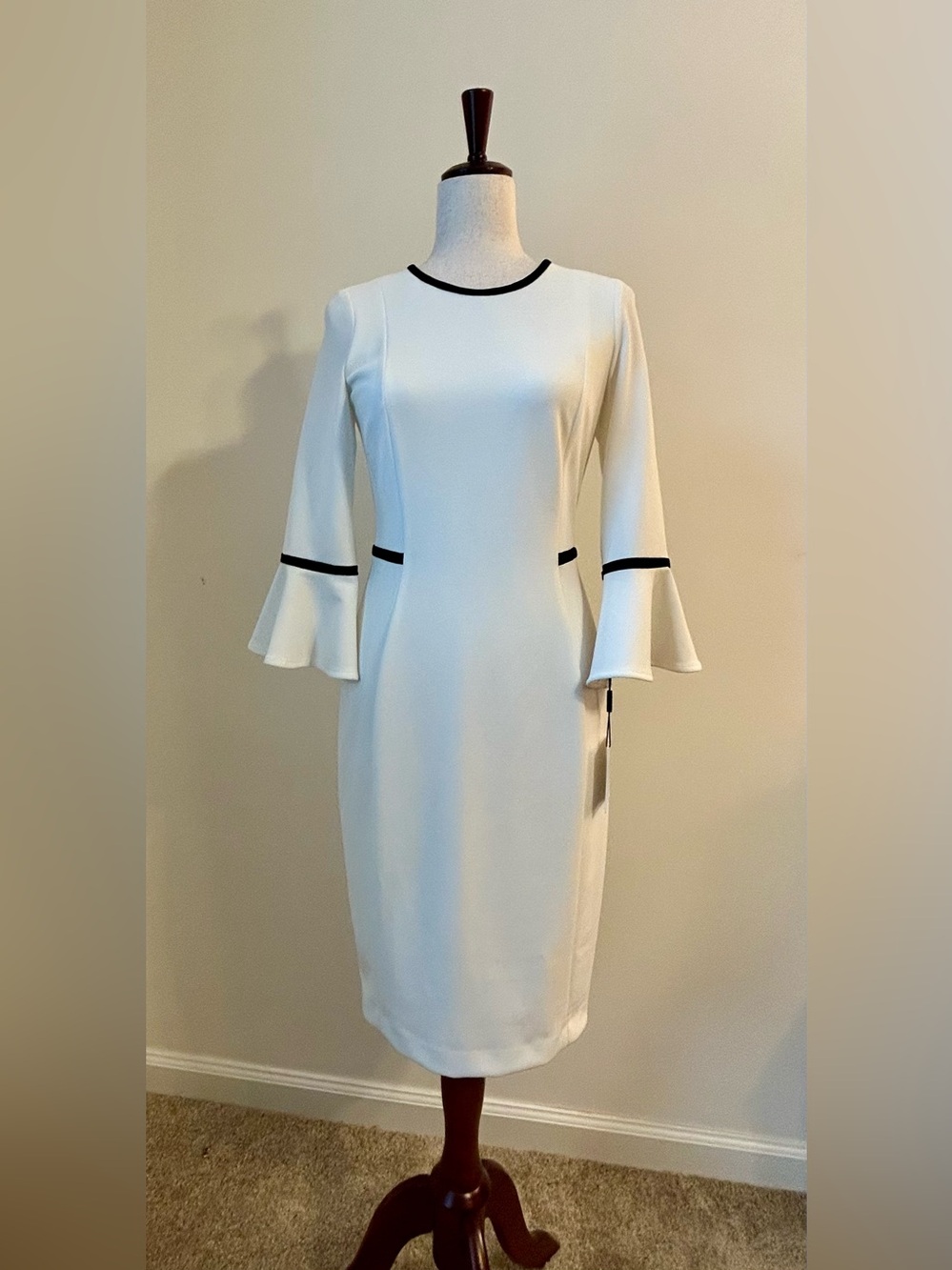 Calvin Klein White Bell Sleeve Sheath Dress Size 4 NWT $134
